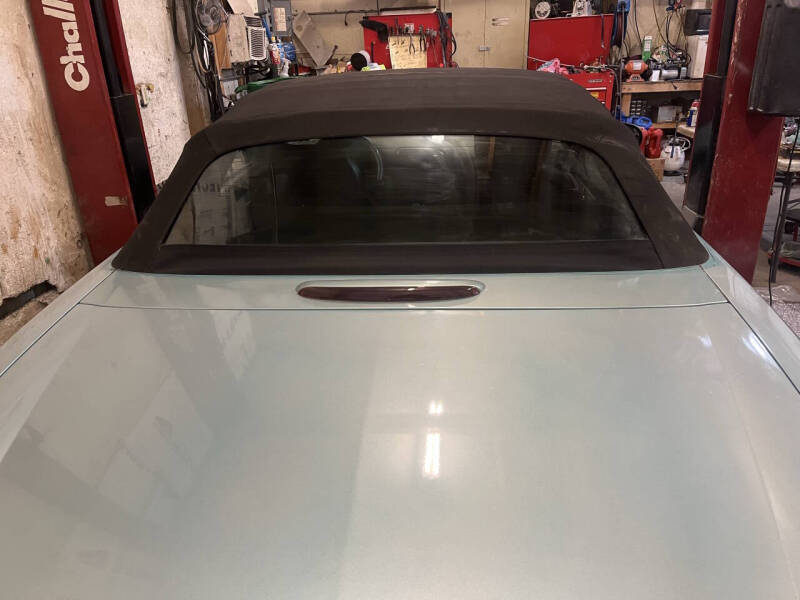 2002 Ford Thunderbird Deluxe