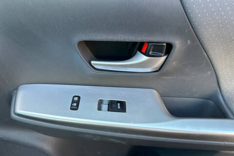 2014 Toyota Prius v