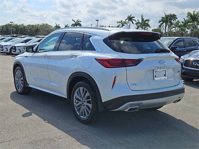 2025 Infiniti QX50 Luxe