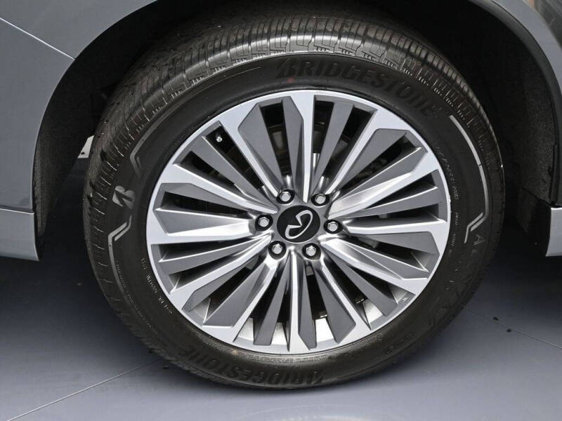 2025 Infiniti QX80 Sensory