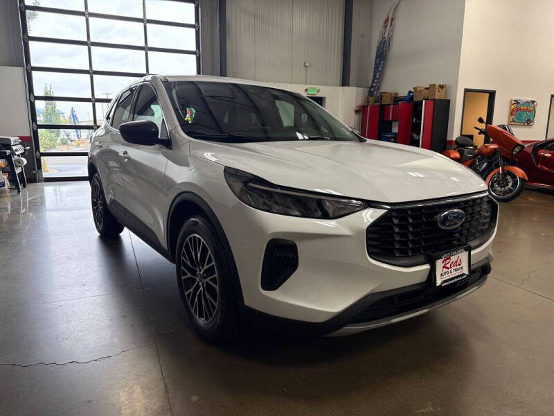 2023 Ford Escape Hybrid Active