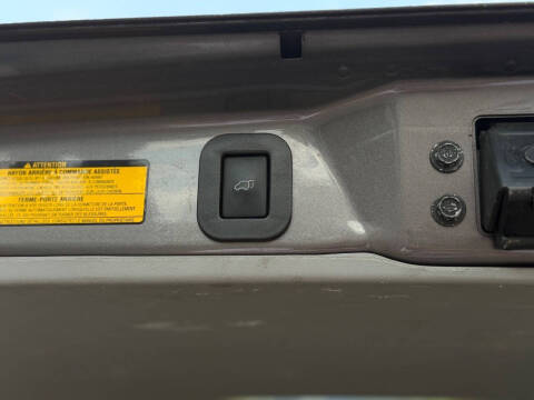 2017 Toyota Sienna SE 8-Passenger