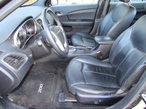 2014 Chrysler 200 Limited