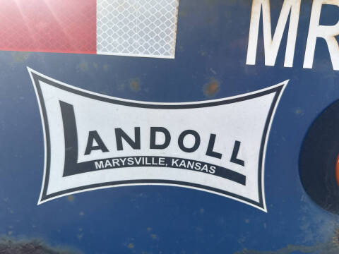 2012 Landoll 330C
