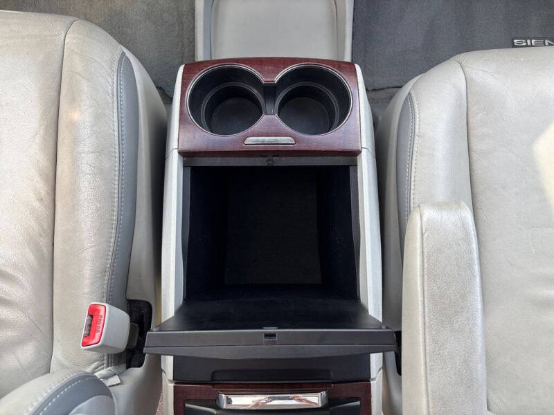 2011 Toyota Sienna Limited 7-Passenger