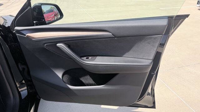 2024 Tesla Model Y Performance