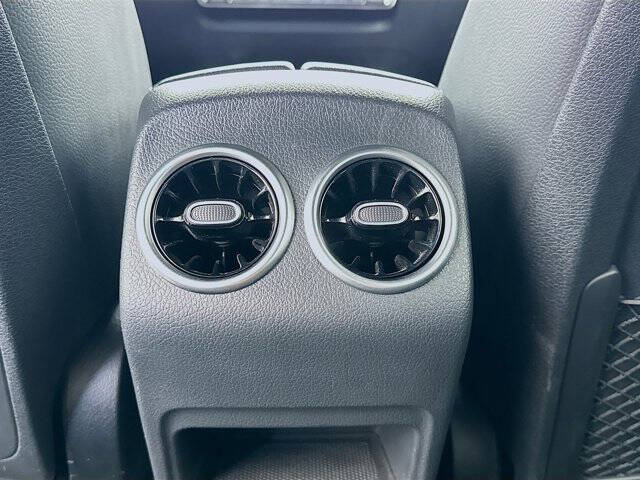 2023 Mercedes-Benz GLB GLB 250