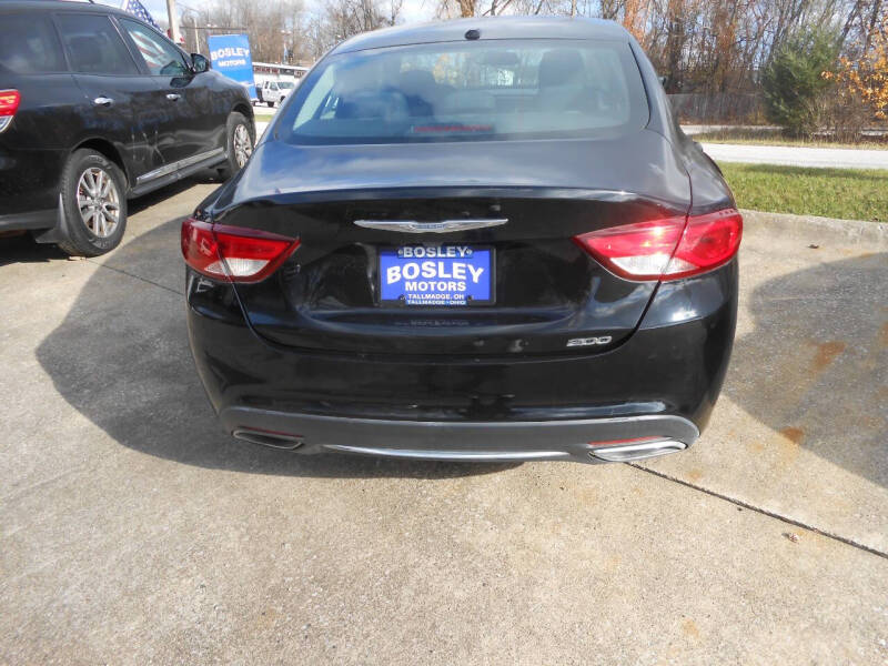 2016 Chrysler 200 Limited