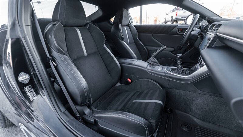 2024 Toyota GR86 Premium