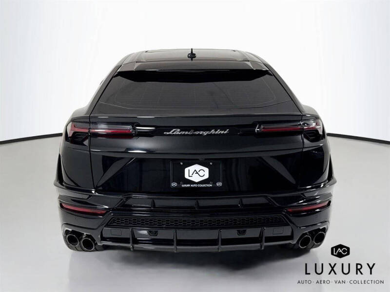 2024 Lamborghini Urus S