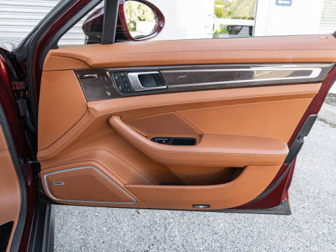 2023 Porsche Panamera