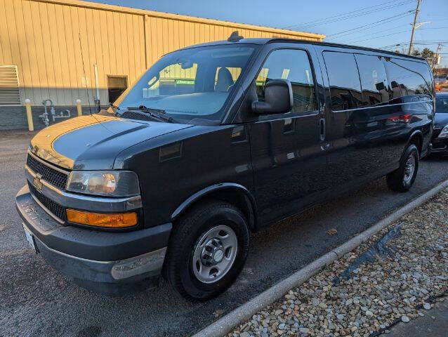 2017 Chevrolet Express LT 3500