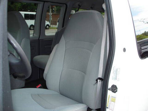2008 Ford E-Series E-350 SD XLT