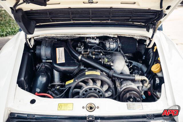 1990 Porsche 911 Carrera 2