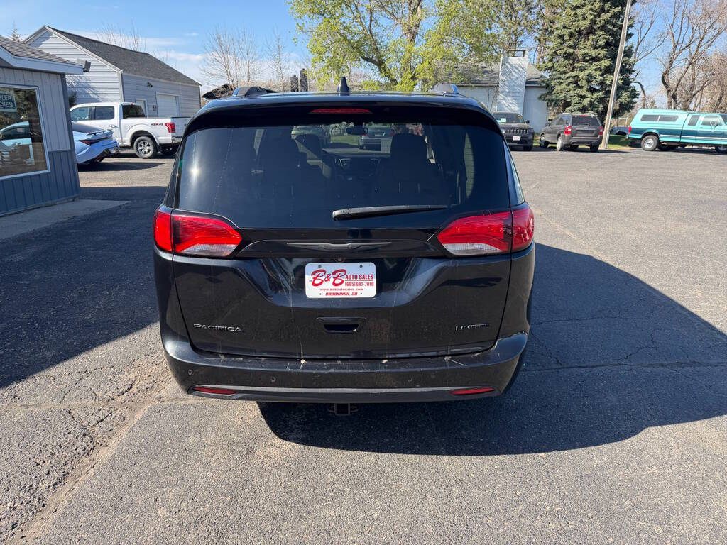 2020 Chrysler Pacifica 10