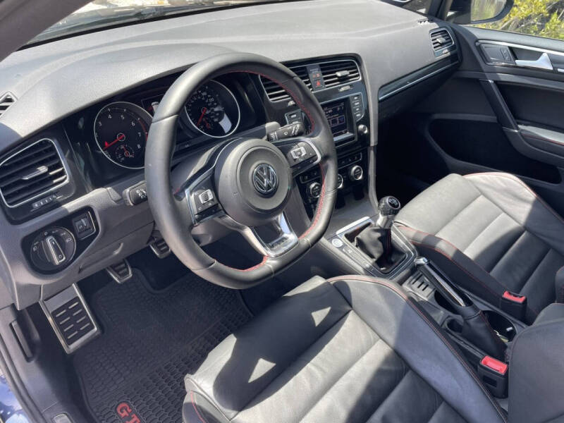 2015 Volkswagen Golf GTI S