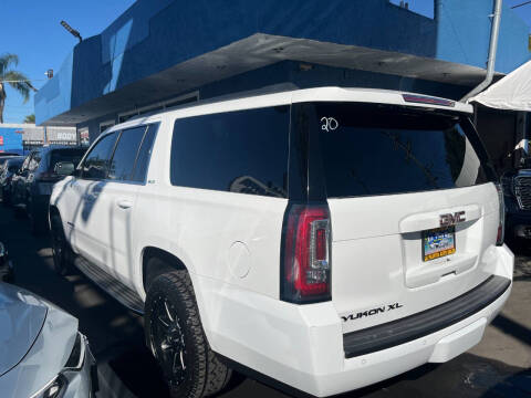 2016 GMC Yukon XL SLE