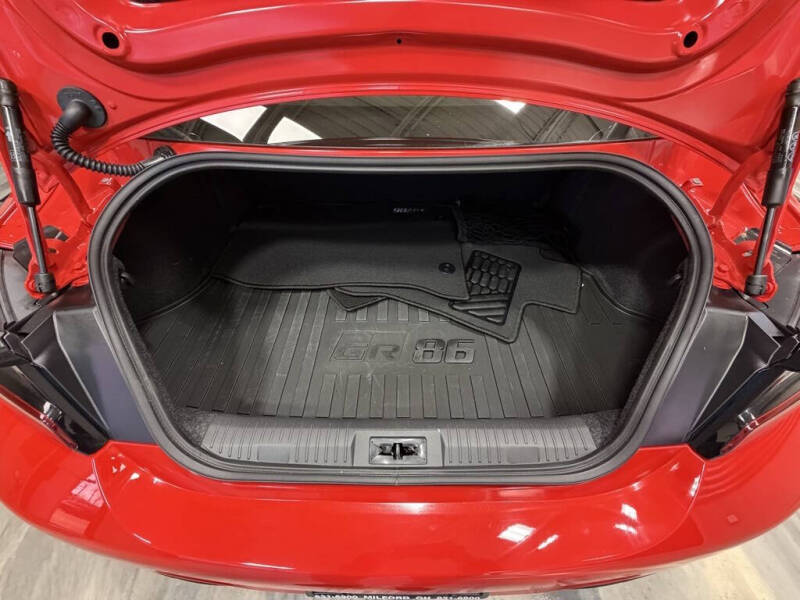 2024 Toyota GR86 Premium