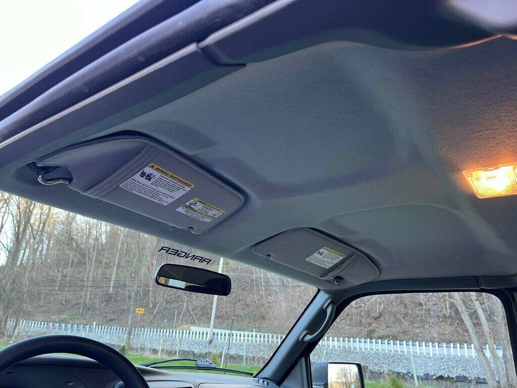 2011 Ford Ranger 38