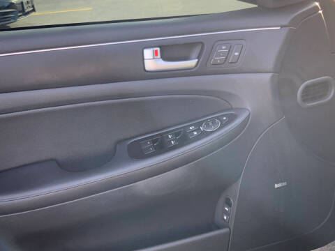 2012 Hyundai Genesis