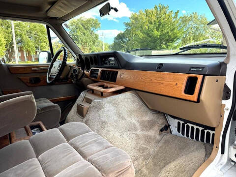 1997 Dodge Ram Van 2500