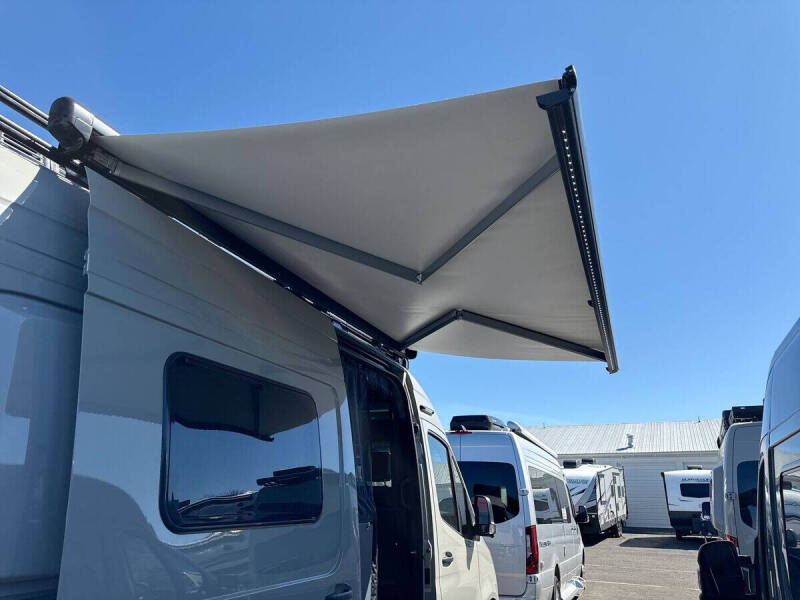 2025 Mercedes-Benz Sprinter