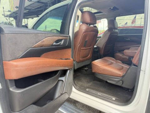 2017 Cadillac Escalade ESV Premium Luxury
