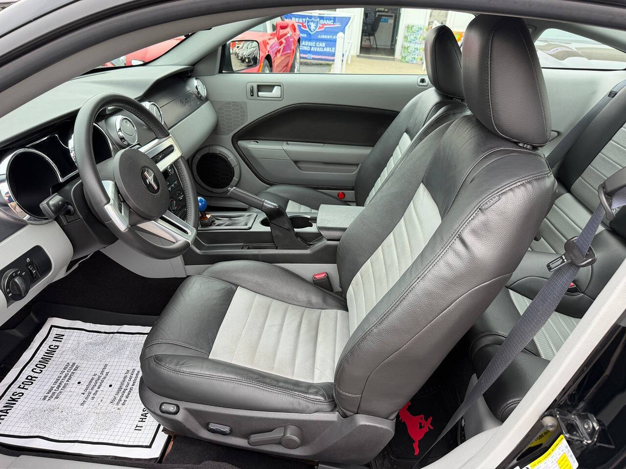2008 Ford Mustang 4