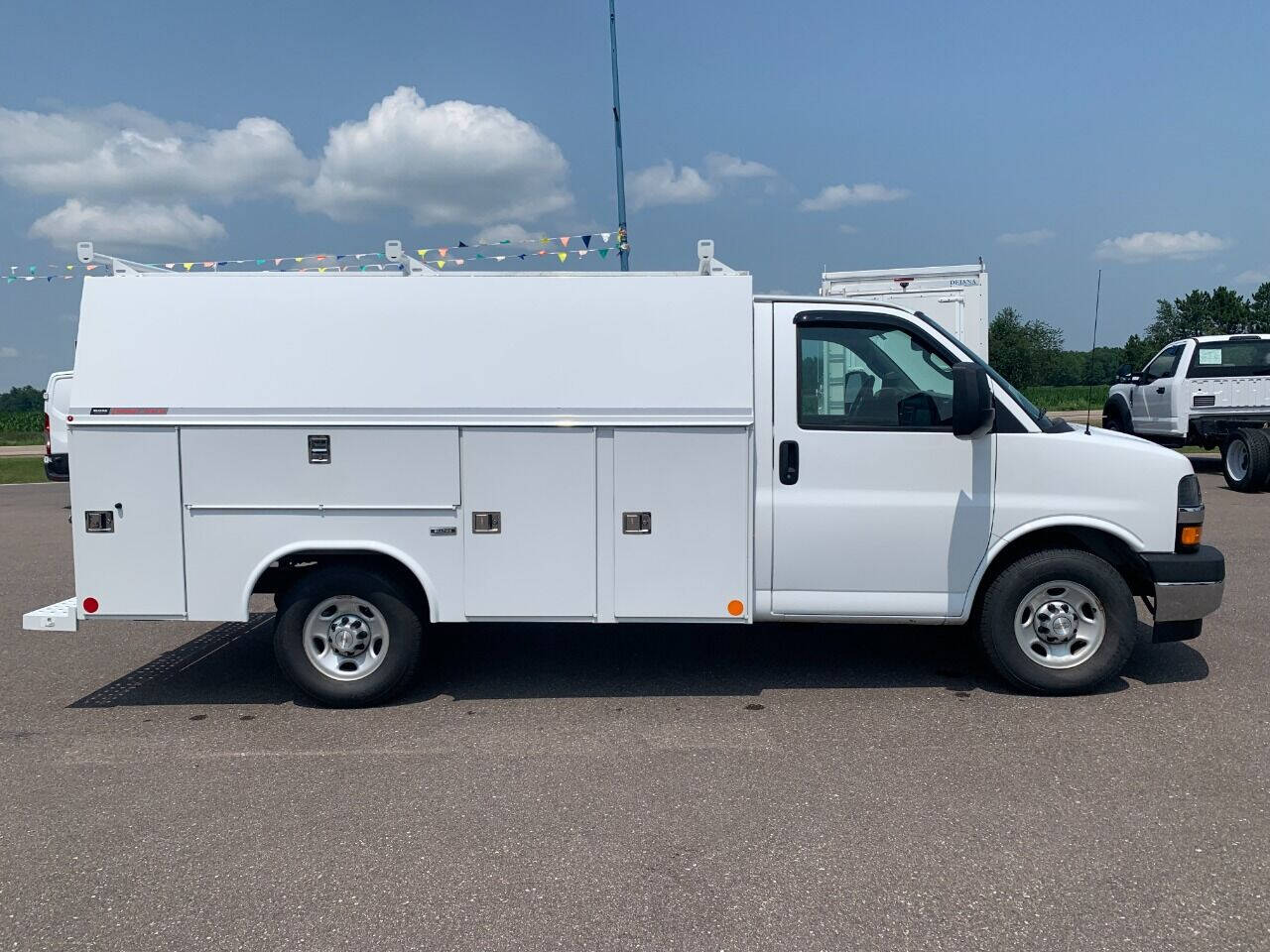 Chevrolet express cutaway