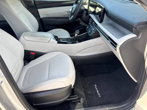 2025 Hyundai Tucson SE