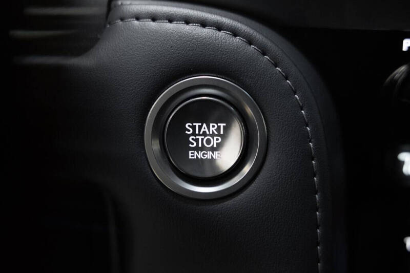 2021 Lexus LX 570 Three-Row