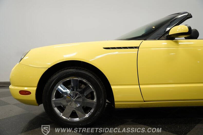 2002 Ford Thunderbird Deluxe