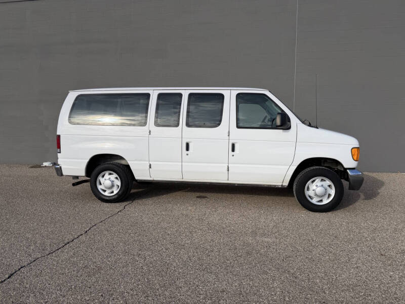 2007 Ford E-Series E-150 XLT