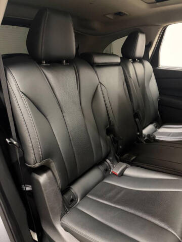 2022 Acura MDX w/Tech