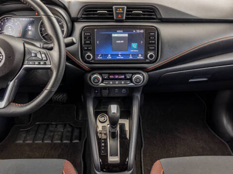 2024 Nissan Versa SR