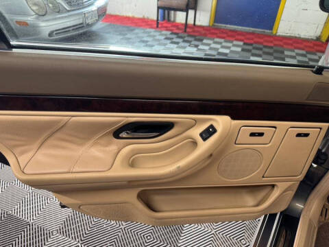 2001 BMW 7 Series 740iL