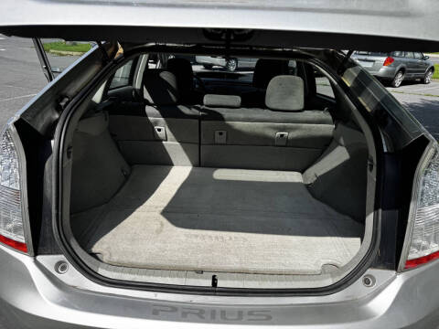 2010 Toyota Prius III