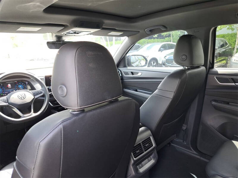 2025 Volkswagen Atlas Cross Sport SEL 4Motion