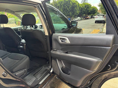 2018 Nissan Pathfinder S