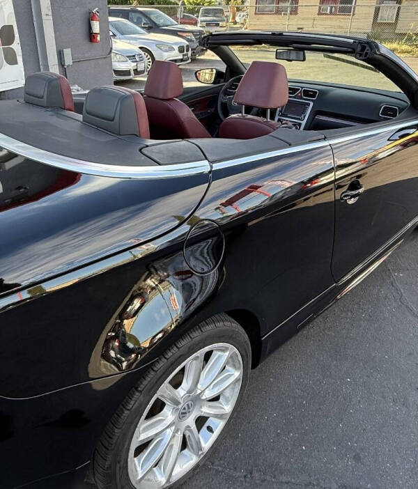 2011 Volkswagen Eos Lux SULEV