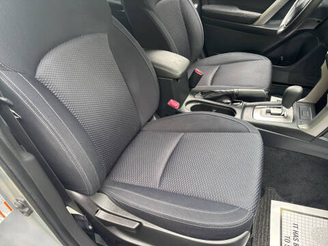 2015 Subaru Forester 2.5i