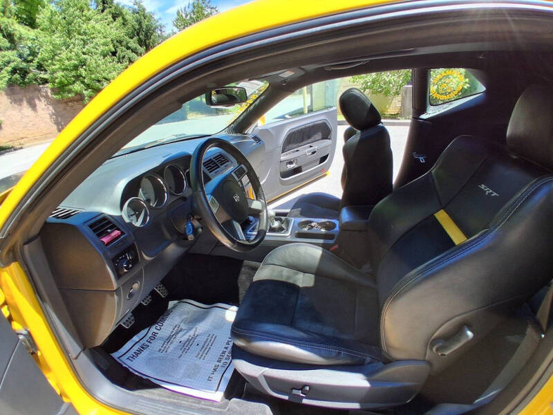 2010 Dodge Challenger SRT8