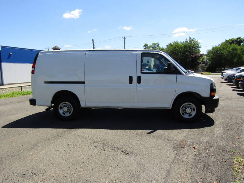 2021 Chevrolet Express 2500
