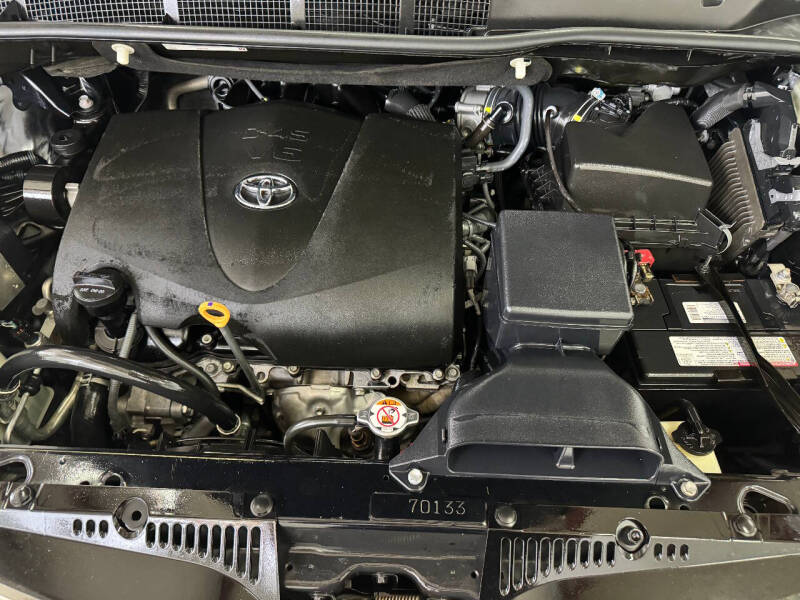 2018 Toyota Sienna SE Premium 8-Passenger