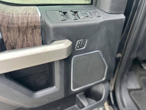 2017 Ford F-250 Super Duty Lariat