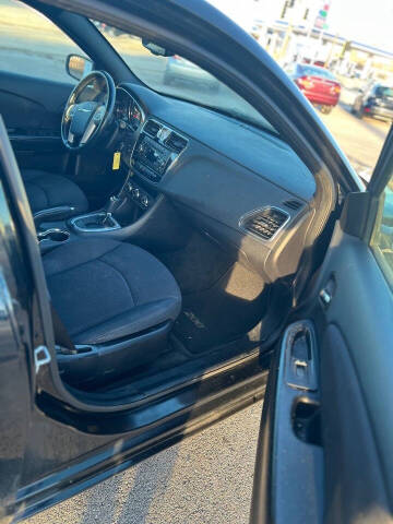 2012 Chrysler 200 Touring