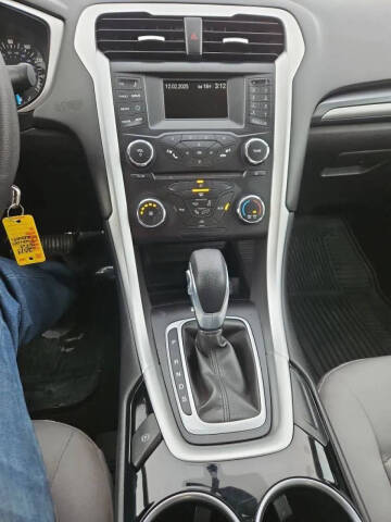 2013 Ford Fusion S