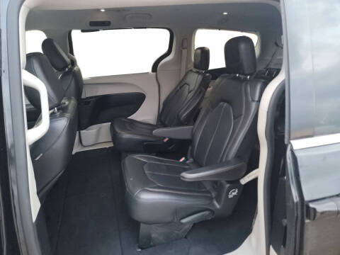 2019 Chrysler Pacifica Touring L