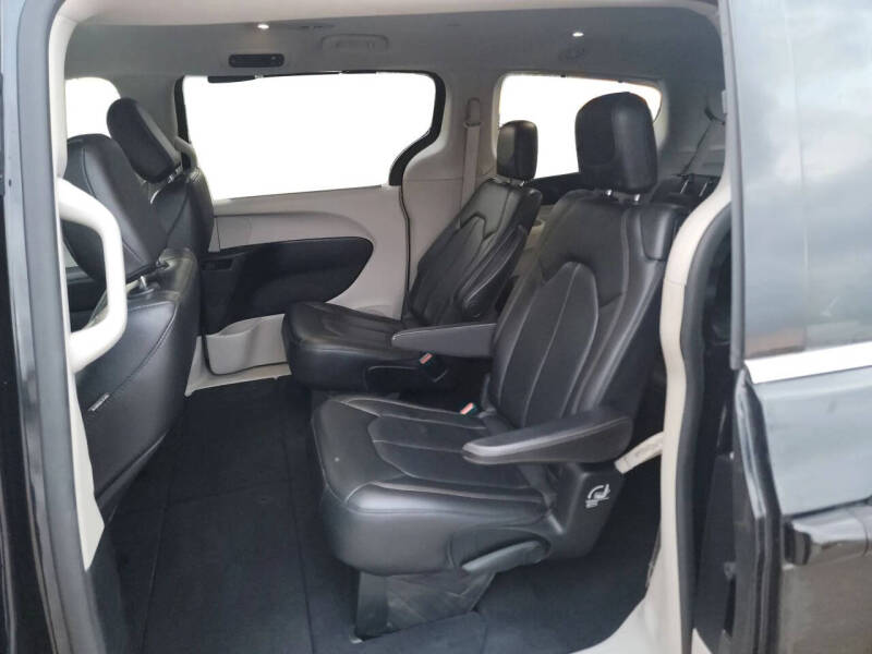 2019 Chrysler Pacifica Touring L