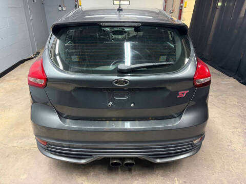 2017 Ford Focus ST